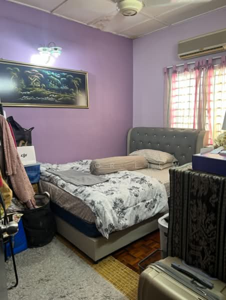 Rumah Teres 2 Tingkat untuk Dijual di Seksyen 6 (Kota Damansara) - Victor Liew - Bedroom - PropertyGuru.com.my