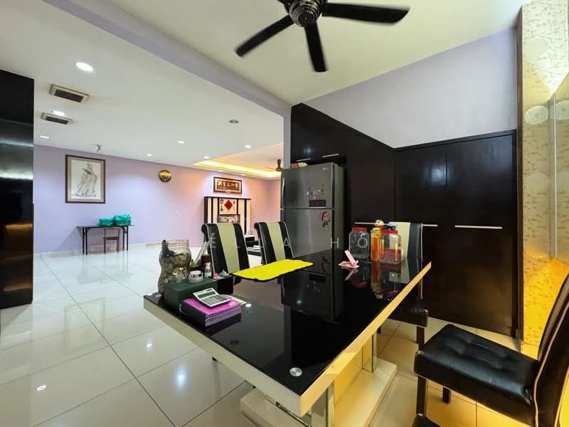 Semi-Detached House for Sale in Indahpura Iris Park (Kulai) - Bella Ho - PropertyGuru.com.my