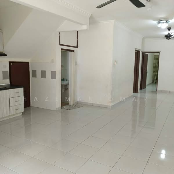 Townhouse for Sale in Batu Caves (Selangor) - Hazeman Omar - Interior - PropertyGuru.com.my