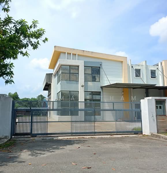 Semi-D Factory for Sale in Lekas Industrial Park (Semenyih) - Thomas Tham - Exterior - PropertyGuru.com.my
