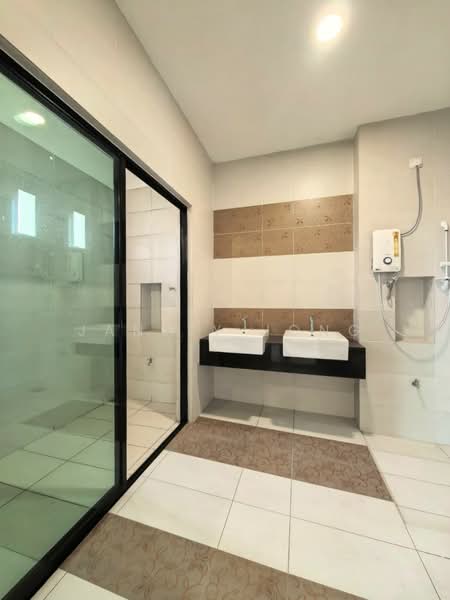 Semi-Detached House for Sale in Taman Nusa Idaman (Iskandar Puteri (Nusajaya)) - Janlly Jong - Bathroom - PropertyGuru.com.my