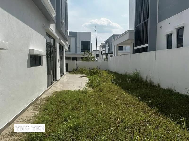 Bungalow for Sale in Alam Nusantara (Setia Alam) - Cassey Lim - PropertyGuru.com.my