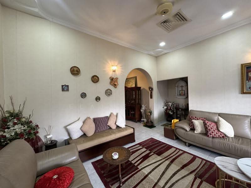 Bungalow House untuk Dijual di Petaling Jaya (Selangor) - Elaine Kow - Living Room - PropertyGuru.com.my
