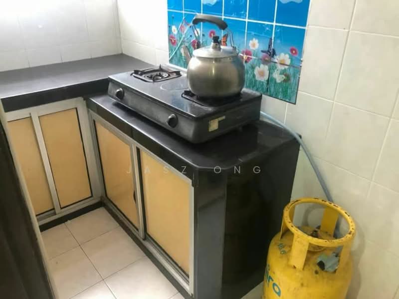 Servis Apartment untuk Dijual di Bayu Puteri 3 - Jasz Ong - Kitchen - PropertyGuru.com.my