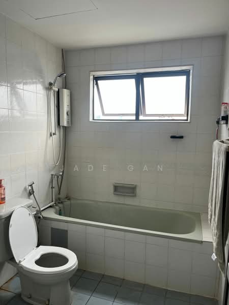 Condominium for Rent at Robson Condominium - Jade Gan - Bathroom - PropertyGuru.com.my