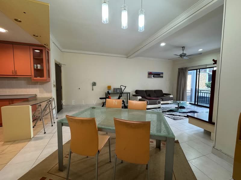 Apartment for Sale at D'Melor Condominium - Kelvin Pook - Kitchen - PropertyGuru.com.my