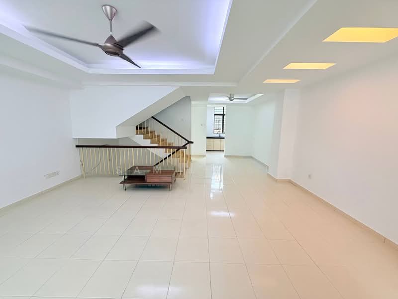 2.5-storey Terraced House for Rent in Ampang Saujana (Ampang) - Sam Jamal - Living Room - PropertyGuru.com.my