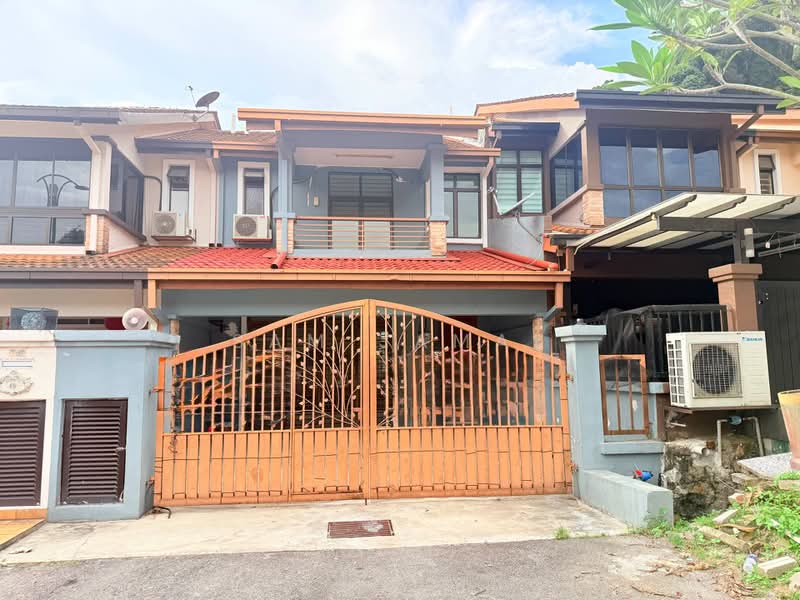 2.5-storey Terraced House for Rent in Ampang Saujana (Ampang) - Sam Jamal - Exterior - PropertyGuru.com.my