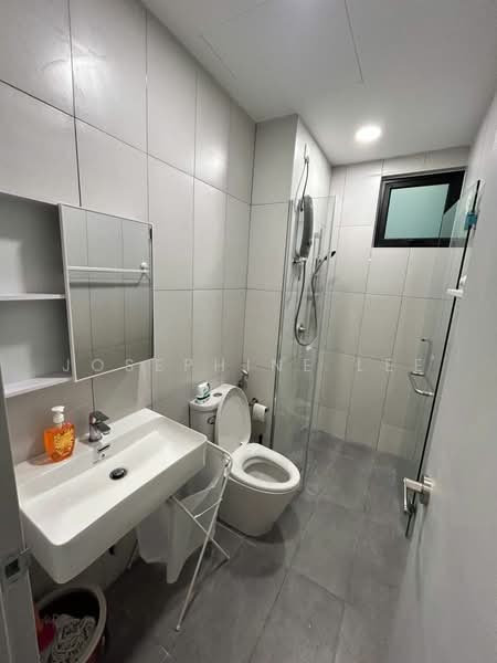 Servis Apartment untuk Disewa di Ruby Seapark - Josephine Lee - Bathroom - PropertyGuru.com.my