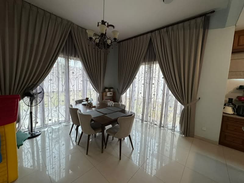 Rumah Banglo untuk Dijual di Kayangan Heights (Shah Alam) - Nicky Lai - Dining Room - PropertyGuru.com.my