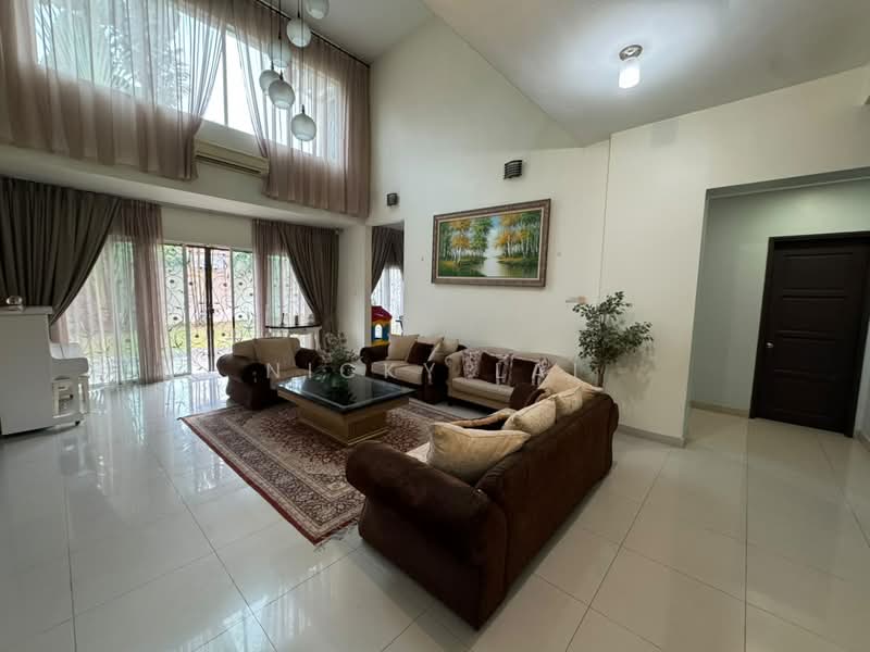Rumah Banglo untuk Dijual di Kayangan Heights (Shah Alam) - Nicky Lai - Living Room - PropertyGuru.com.my