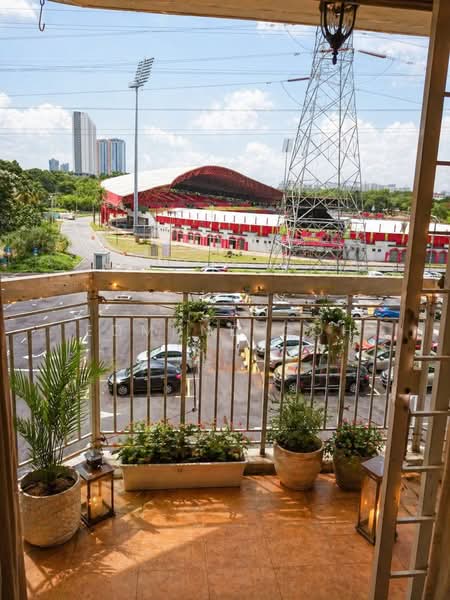 Kondominium untuk Dijual di Tiara Kelana - Edmund Goh - Balcony - PropertyGuru.com.my