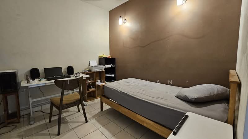 Rumah Bandar untuk Disewa di Bandar Utama 12 (Bandar Utama) - Linus Chan - Bedroom - PropertyGuru.com.my