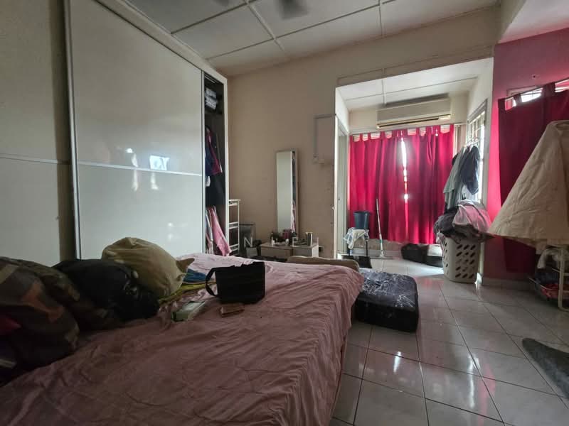 Terraced House for Sale in Usj 4 (Subang Jaya) - DANIEL . - Bedroom - PropertyGuru.com.my