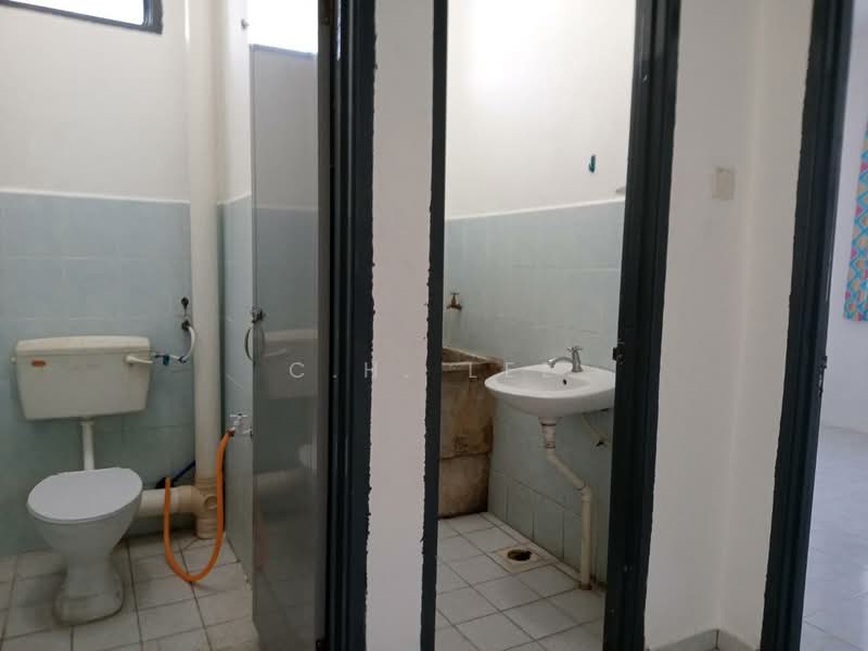 Terraced House for Sale in Taman Jabi (Pokok Sena) - C.H. Lee - Bathroom - PropertyGuru.com.my