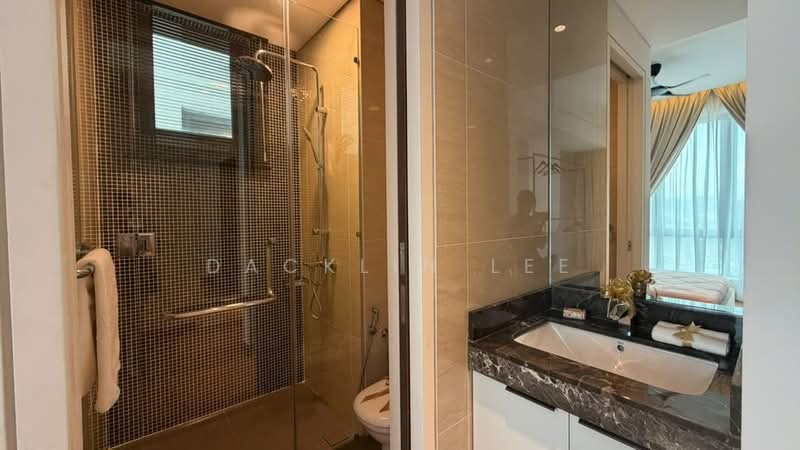 Condominium for Sale at D'Rapport - Dacklin Lee - Bathroom - PropertyGuru.com.my