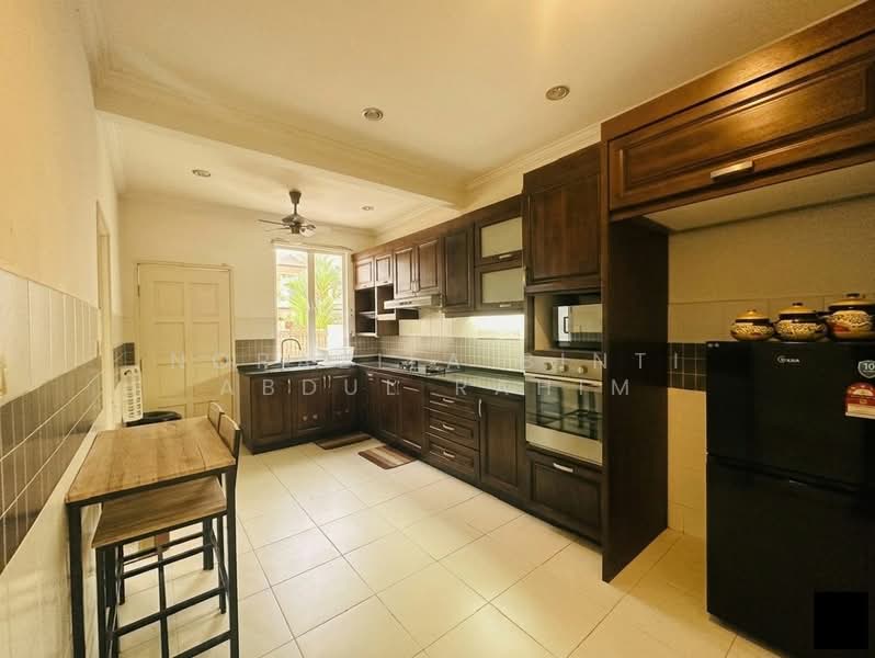 2-storey Terraced House for Rent in Setia Alam (Selangor) - Norazila Binti Abdul Rahim - Kitchen - PropertyGuru.com.my