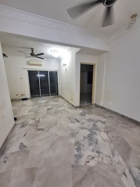 Pangsapuri untuk Dijual di Seri Kasturi - Edmond Liew - Living Room - PropertyGuru.com.my
