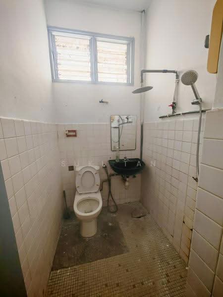 1-storey Terraced House for Sale in Taman Bukit Maluri (Kepong) - Suki Tan - Bathroom - PropertyGuru.com.my