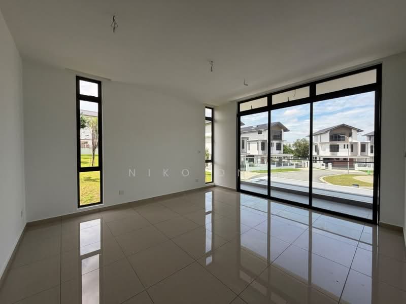 Cluster House for Sale in Horizon Hills (Iskandar Puteri (Nusajaya)) - Niko Ong - Living Room - PropertyGuru.com.my