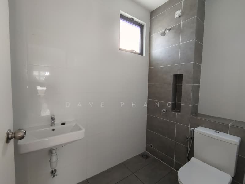 2-storey Terraced House for Sale in Telok Panglima Garang (Selangor) - Dave Phang - Bathroom - PropertyGuru.com.my