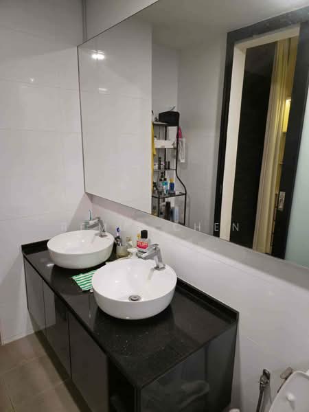Kondominium untuk Dijual di Vina Residency (Vina Versatile Homes) - Remus Chen - Bathroom - PropertyGuru.com.my