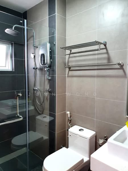 Service Residence for Sale at Sentrio Pandan - Junn Wong - Bathroom - PropertyGuru.com.my
