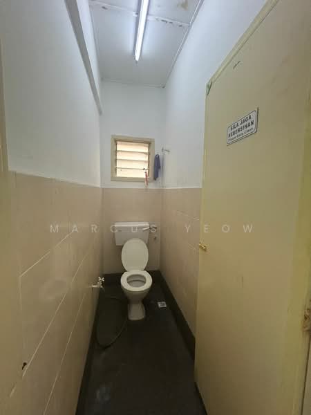 Rumah Bandar untuk Disewa di Taman Jasmin (Senawang) - Marcus Yeow - Bathroom - PropertyGuru.com.my