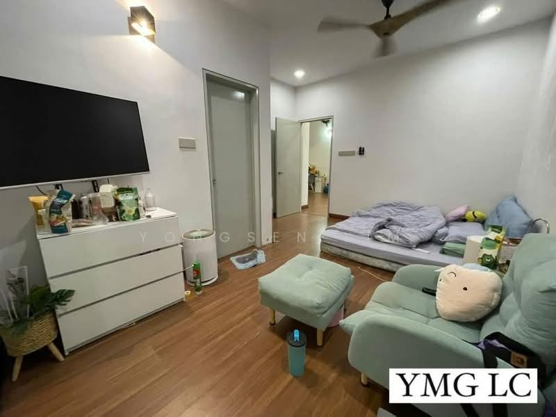 2-storey Terraced House for Sale in Kota Bayuemas (Klang) - Yongsen Lim - Living Room - PropertyGuru.com.my