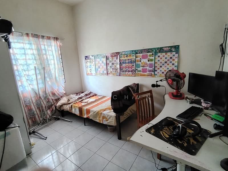 2-storey Terraced House for Sale in Taman Puncak Utama (Balakong) - May Chan - Bedroom - PropertyGuru.com.my
