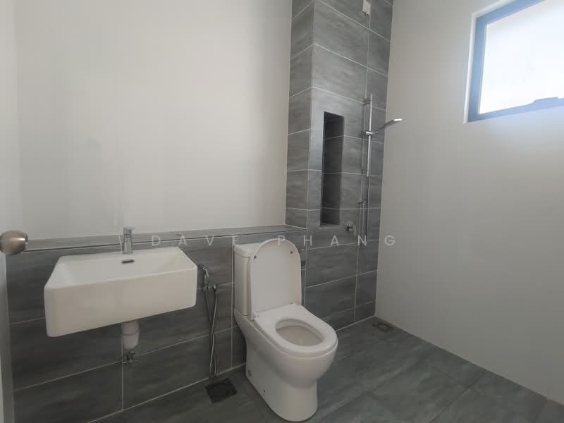 2-storey Terraced House for Rent in Telok Panglima Garang (Selangor) - Dave Phang - Bathroom - PropertyGuru.com.my