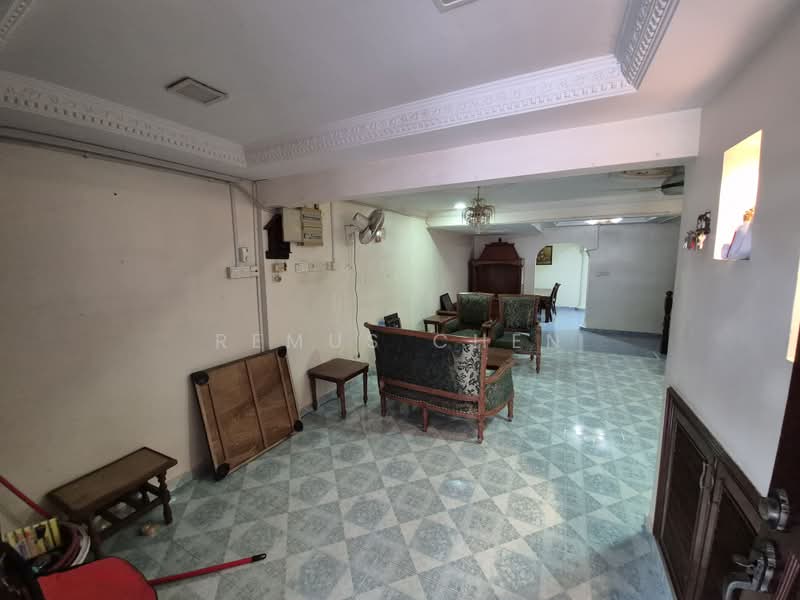 Rumah Teres untuk Dijual di Taman Selayang (Selayang) - Remus Chen - Living Room - PropertyGuru.com.my
