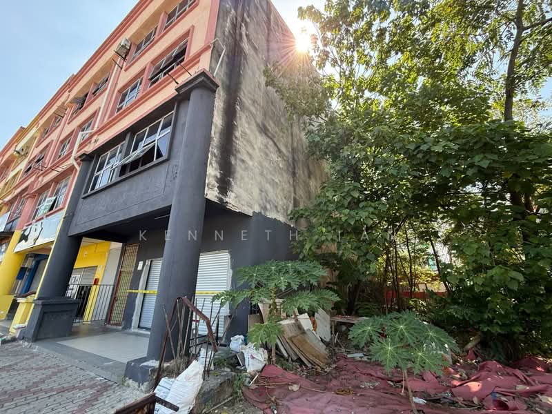 Shop for Sale in Bandar Baru Nilai (Nilai) - Kenneth Tan - Exterior - PropertyGuru.com.my