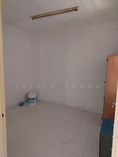 Rumah Flat untuk Dijual di Taman Putra Budiman Flat - Joseph Chong - PropertyGuru.com.my