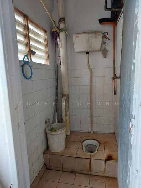 Rumah Flat untuk Dijual di Taman Putra Budiman Flat - Joseph Chong - PropertyGuru.com.my