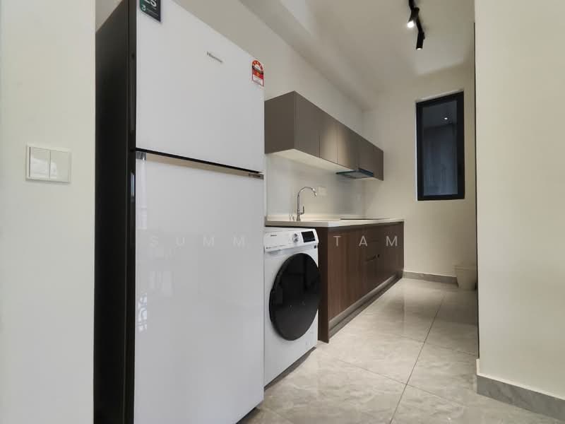 Servis Apartment untuk Disewa di Altris Residences @ The Quartz WM - Summer Tam - Kitchen - PropertyGuru.com.my