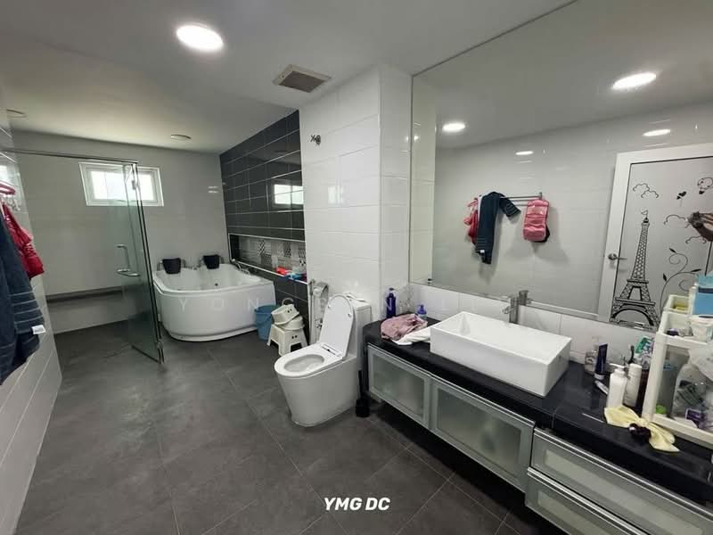 2-storey Terraced House for Sale in Ambang Botanic 2 (Klang) - Yongsen Lim - Bathroom - PropertyGuru.com.my