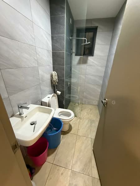 Kondominium untuk Disewa di Bennington Residences @ SkyArena - Venice Tiong - Bathroom - PropertyGuru.com.my