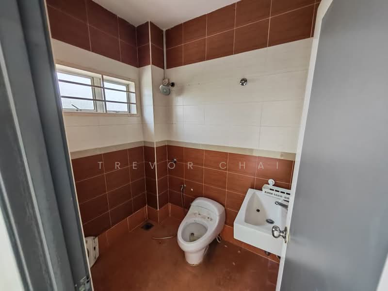 Rumah Berkembar untuk Disewa di Taman Ksm (Bentong) - Trevor Chai - Bathroom - PropertyGuru.com.my