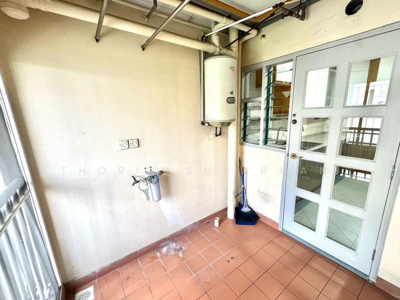 Kondominium untuk Dijual di Astana - Thoriq Suparman - Balcony - PropertyGuru.com.my