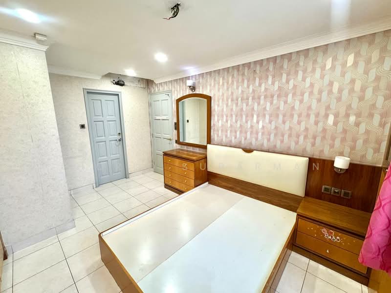 Kondominium untuk Dijual di Astana - Thoriq Suparman - Bedroom - PropertyGuru.com.my
