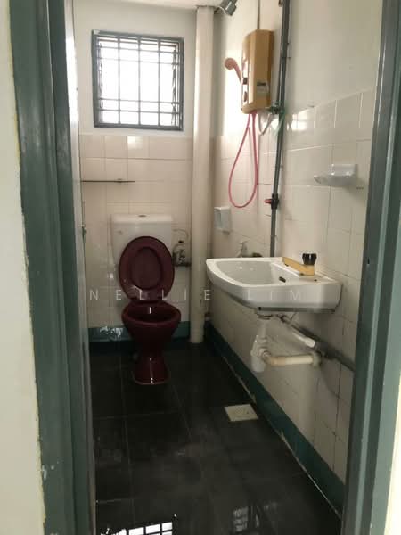 2-storey Terraced House for Sale in Taman Cahaya Masai (Pasir Gudang) - Nellie Lim - Bathroom - PropertyGuru.com.my