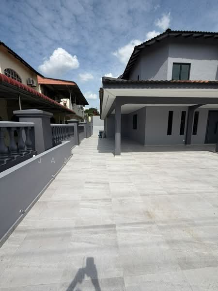 Rumah Berkembar untuk Dijual di Taman Ungku Tun Aminah (Skudai) - Janlly Jong - Exterior - PropertyGuru.com.my