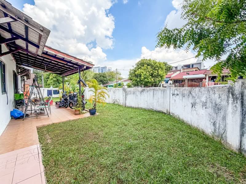 1-storey Terraced House for Sale in Taman Lucky (Bangsar) - Thoriq Suparman - Exterior - PropertyGuru.com.my