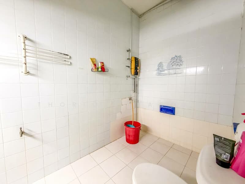 1-storey Terraced House for Sale in Taman Lucky (Bangsar) - Thoriq Suparman - Bathroom - PropertyGuru.com.my