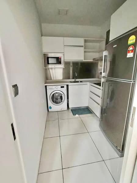 Servis Apartment untuk Disewa di M City - Eugene Loke - Kitchen - PropertyGuru.com.my