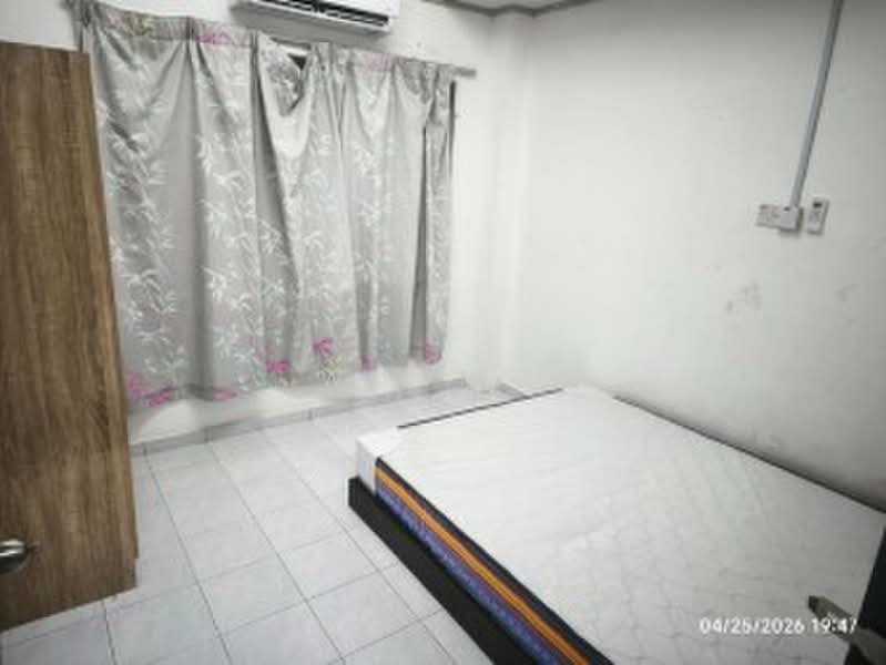 Townhouse for Rent in Taman Bukit Cheng (Cheng) - Woon . - Bedroom - PropertyGuru.com.my