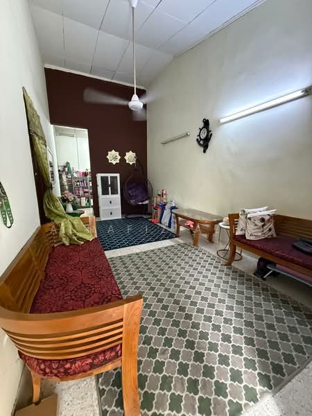 Rumah Teres 1 Tingkat untuk Dijual di Taman Pasir Putih (Pasir Gudang) - ALHAFIZ AZIS - Living Room - PropertyGuru.com.my