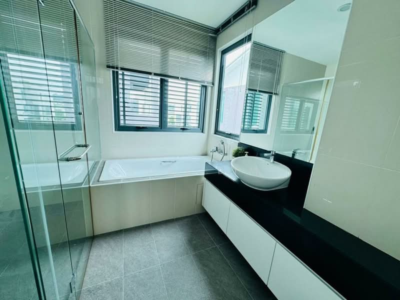 Bungalow for Rent in Cyberjaya (Selangor) - Joey Lim - Bathroom - PropertyGuru.com.my
