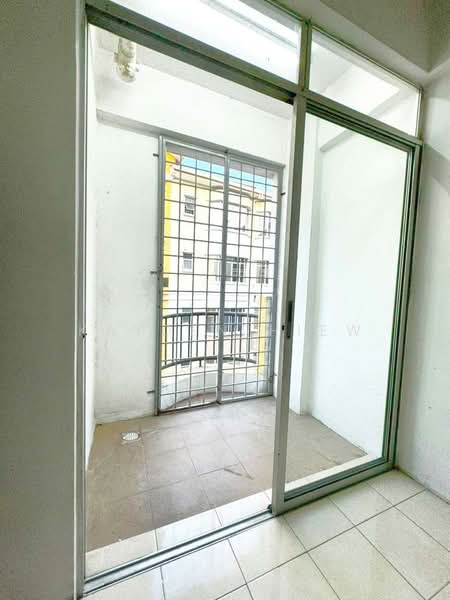 Pangsapuri untuk Dijual di Villamas - Kayden Hiew - Balcony - PropertyGuru.com.my